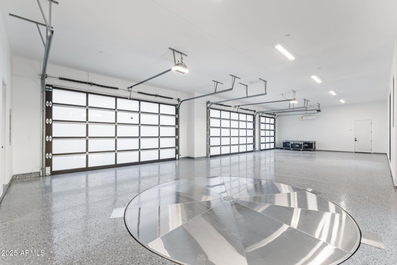 9-web-or-mls-6836-e-hummingbird-ln