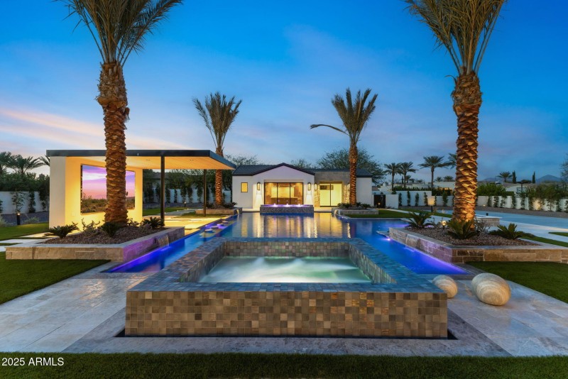 11-web-or-mls-6836-e-hummingbird-ln