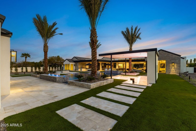 16-web-or-mls-6836-e-hummingbird-ln