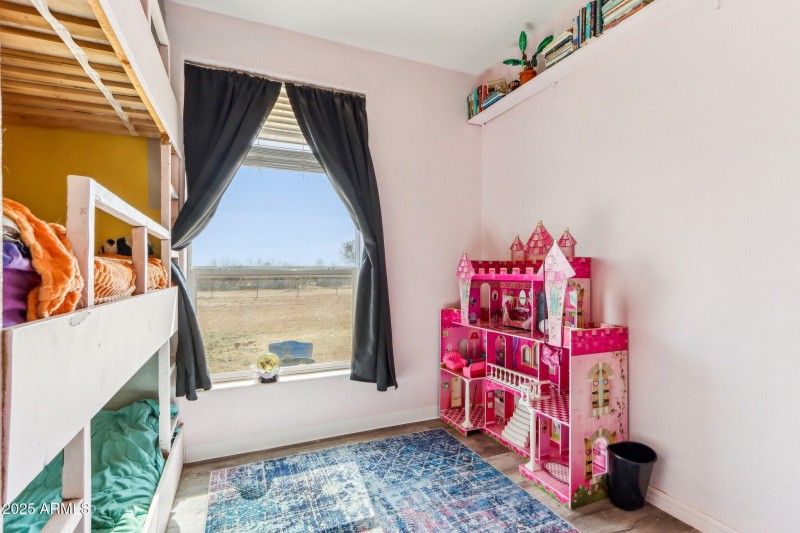 28-web-or-mls-N Felix Rd-028