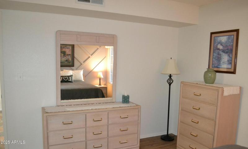 Listing_Primary_Bedroom_2e1db