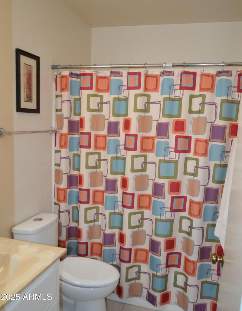 Listing_Guest_Bath18085