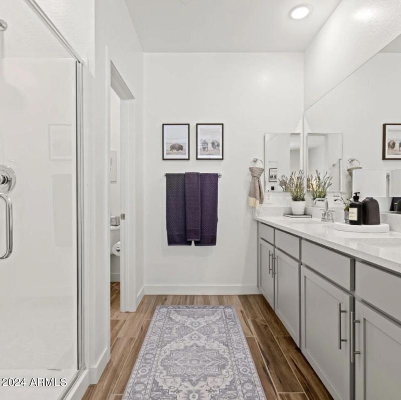 3E2C1978-7BDA-4185-9C5A-DF156AAF8658