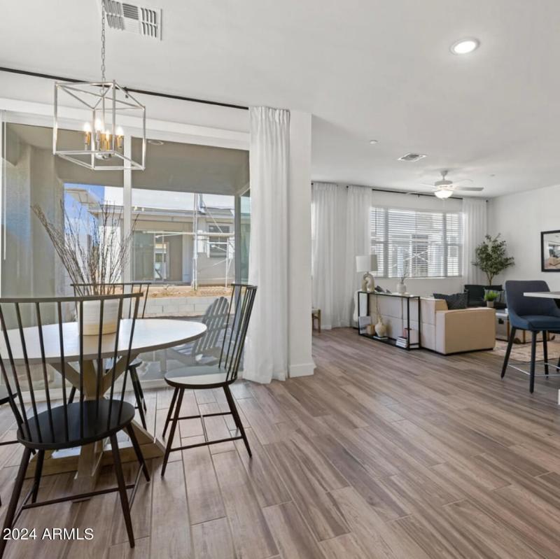 726728C1-CC0E-4009-AD76-3A2ECBE97EB5