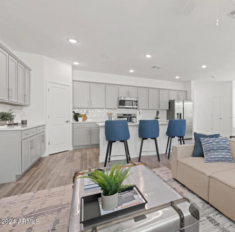 35CF5BCB-8D5A-438B-B17D-329E02D496C1