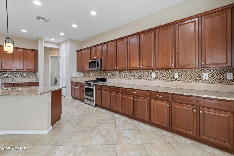 13-Kitchen