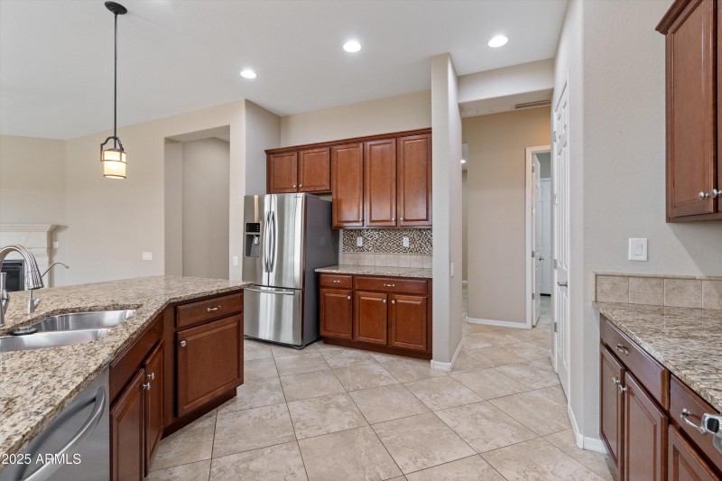 19-Kitchen