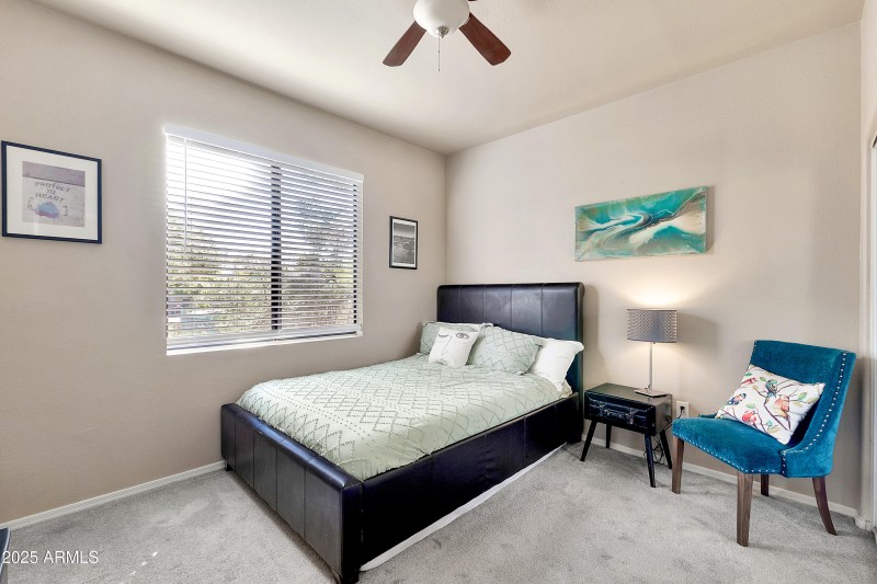15380 N 100th St 2098-28