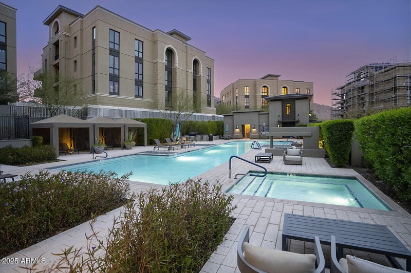 Icon Pool and Spa