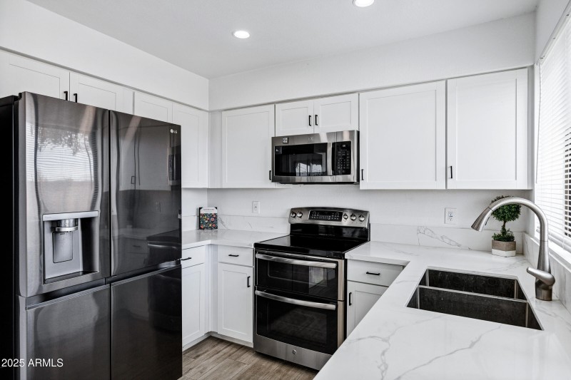 7818 E Cactus Wren Rd-18