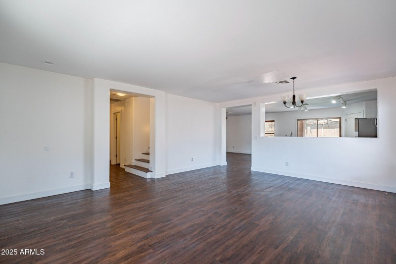 6-web-or-mls-Central-6