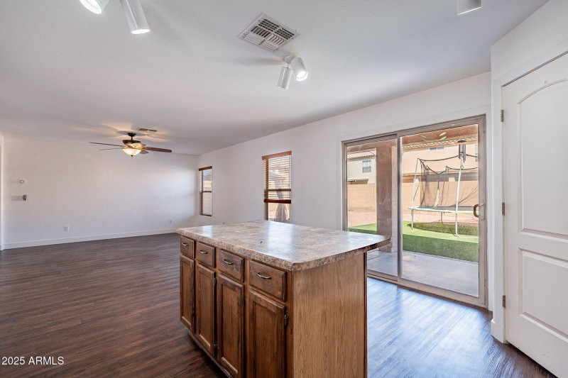 12-web-or-mls-Central-12