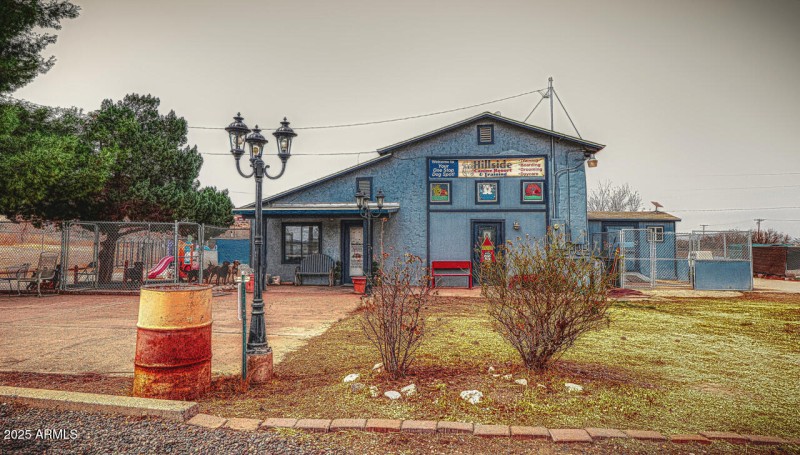 Hillside-Kennel-HDR-3