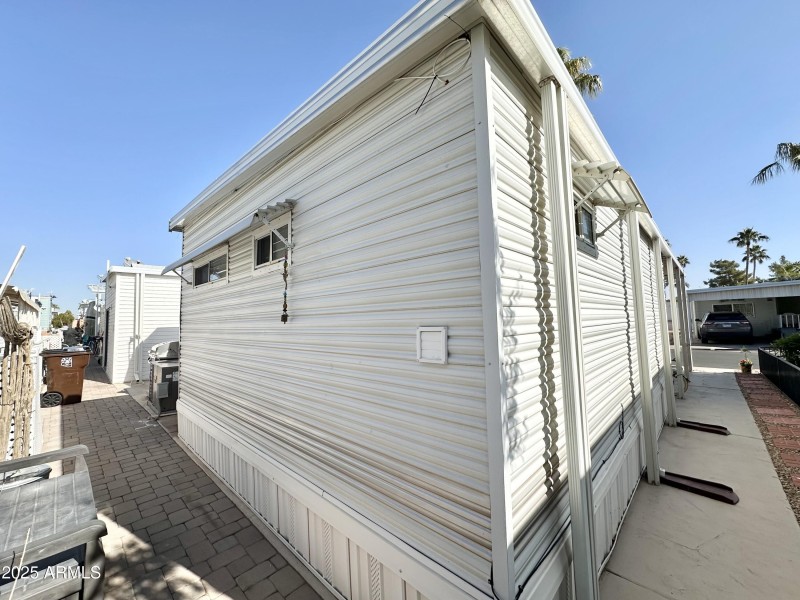 SIDE/REAR OF AZ ROOM