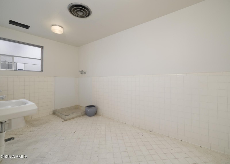 2619 N 3rd Street, Phx 85004