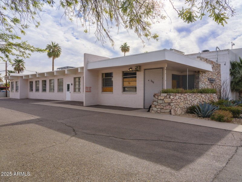 2619 N 3rd Street, Phx 85004