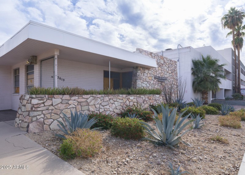 2619 N 3rd Street, Phx 85004