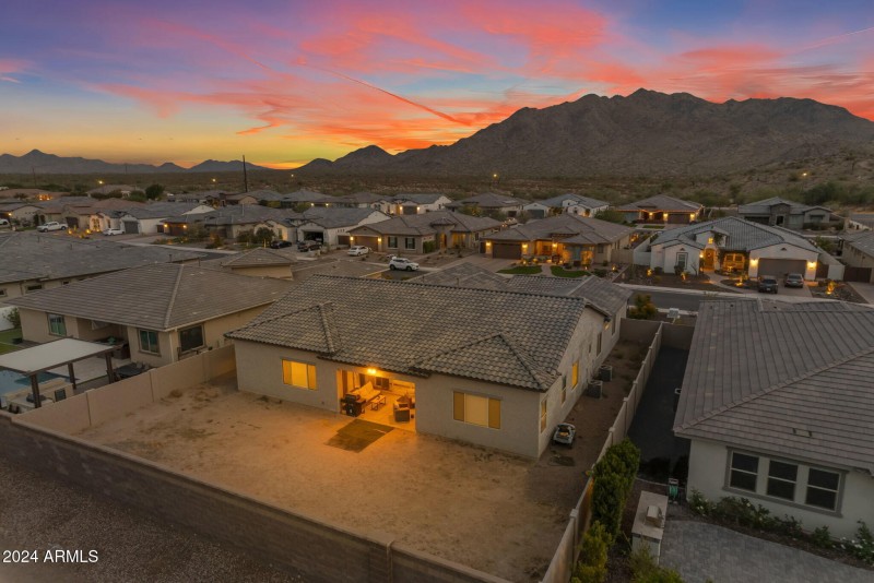 064_8-web-or-mls-8_271_a4m_sgtw_661