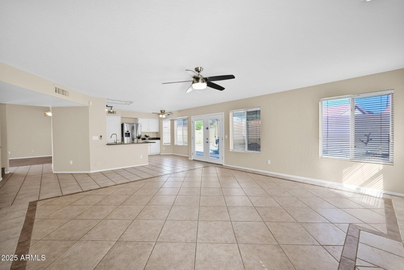 659 Dodge - 14Family Room