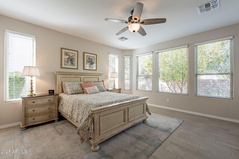 Primary suite