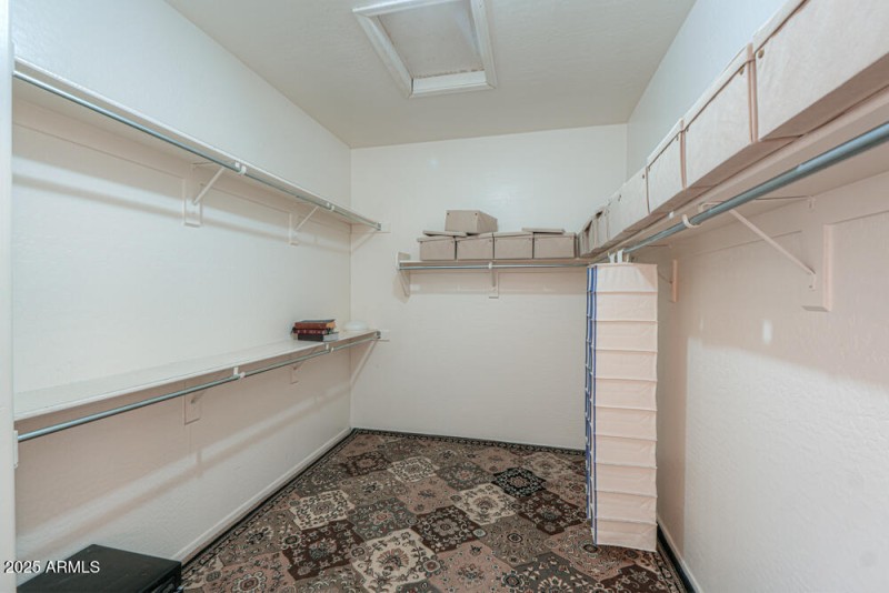 Primary Closet N