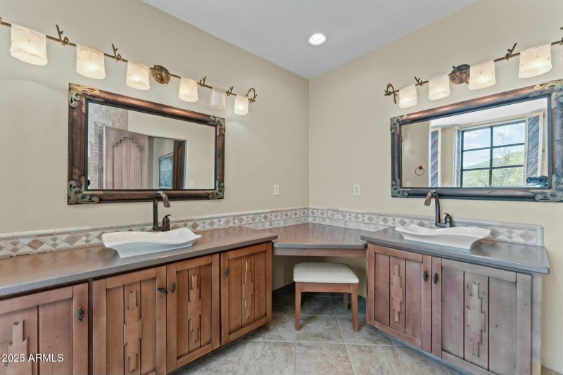 Primary His and mHers Sinks