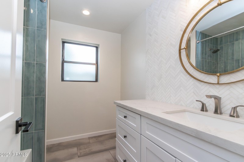 Downstair Bath-2