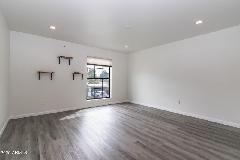 Master Bedroom-a