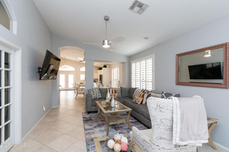 Kathleen-16417 S 2nd Pl-4