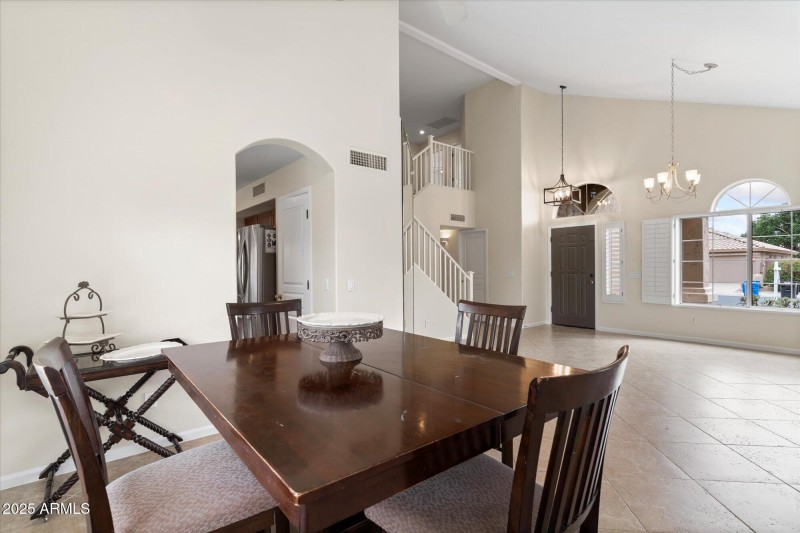 06-Dining Room