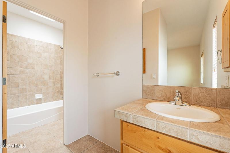 Third bedroom ensuite bathroom