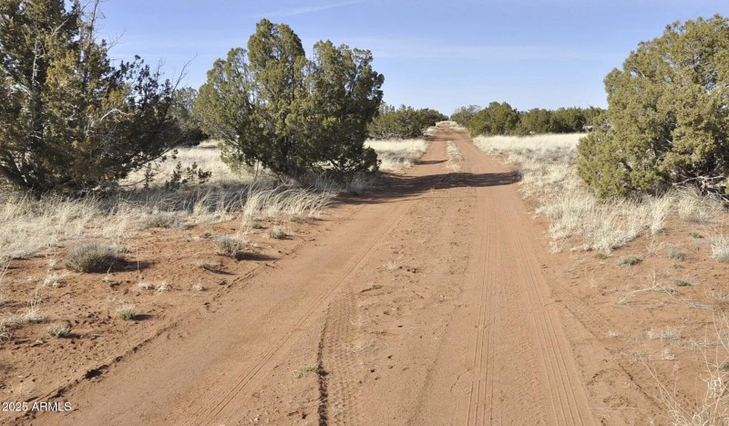 93 COUNTY ROAD N9097