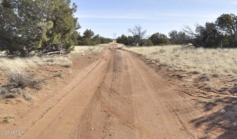93 COUNTY ROAD N9097