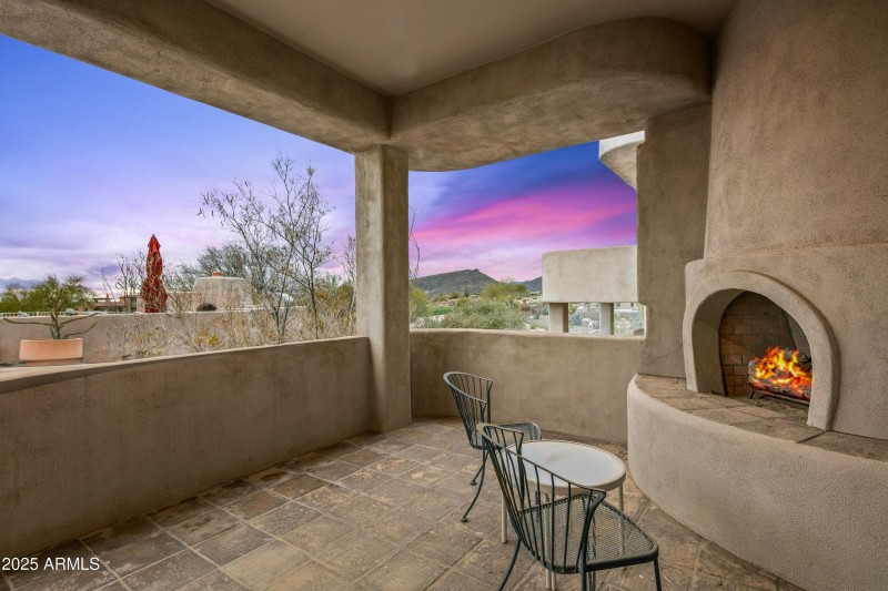 046_Fireplace Warmth