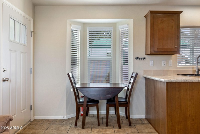 2206WranglerWay-Overgaard-AZ-11