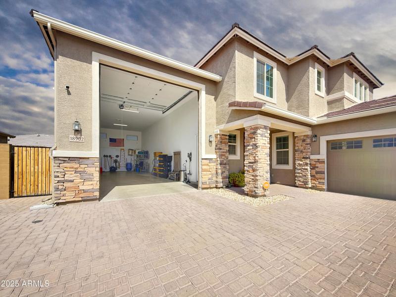 47 ft Oversized RV Garage