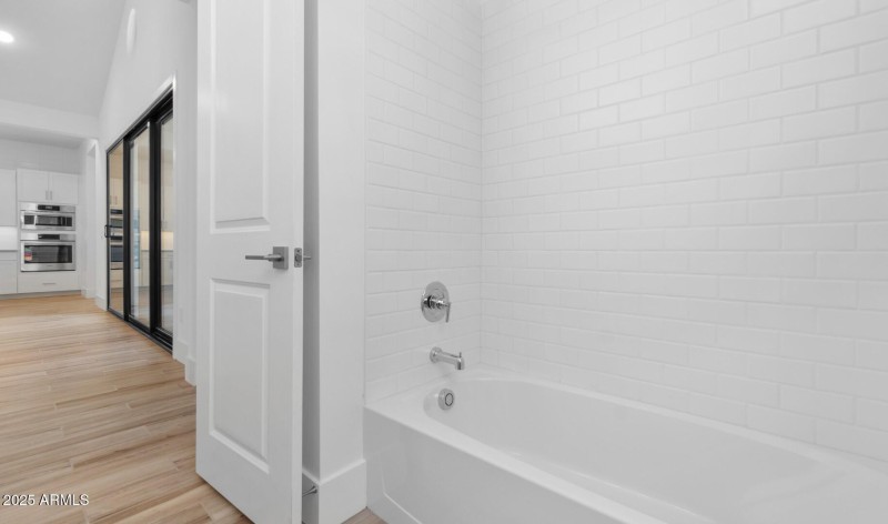 Edgewood Estates Lot #108 Hall Bath (2)