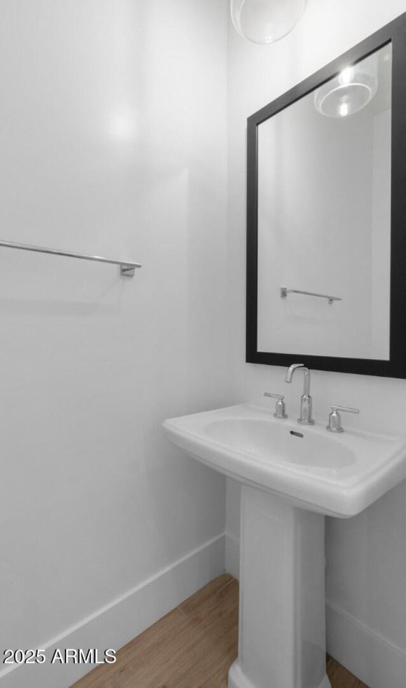 Edgewood Estates Lot #108 Half Bath (Lar