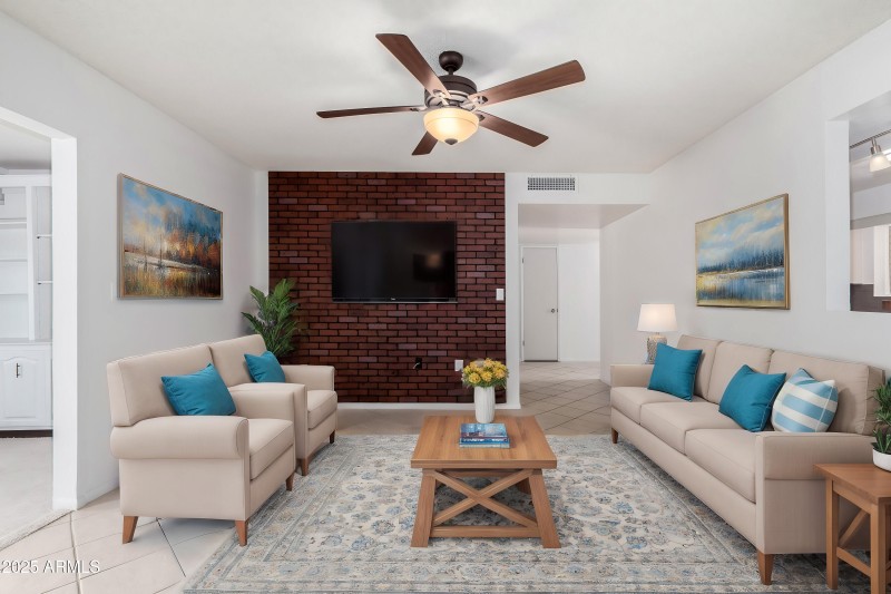 16-Venturi - Living Room - Virtual Stagi