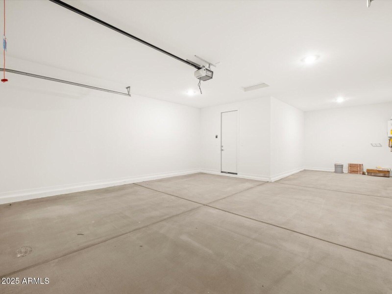 Tandem Garage