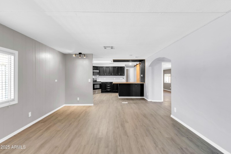 9472 E Escondido Ave-8