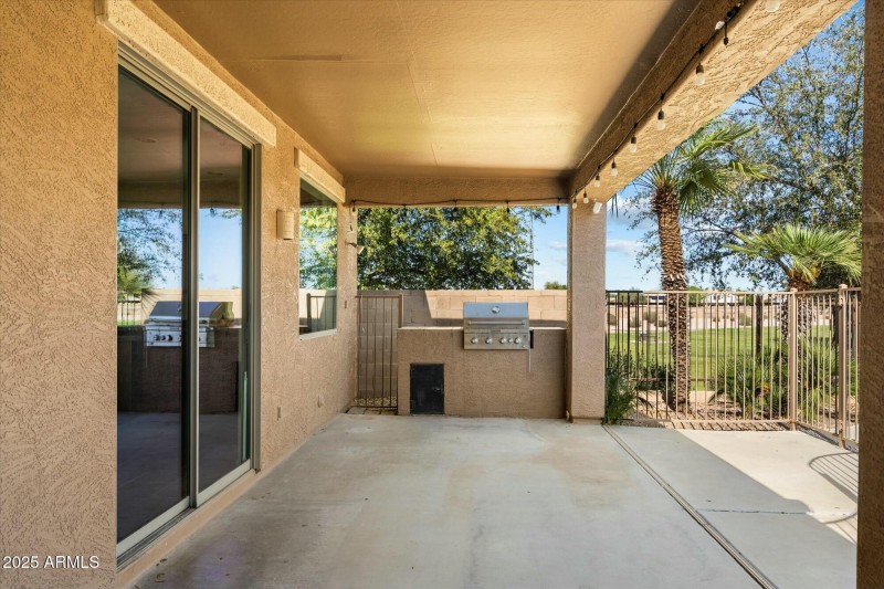 Covered Patio with BBQ