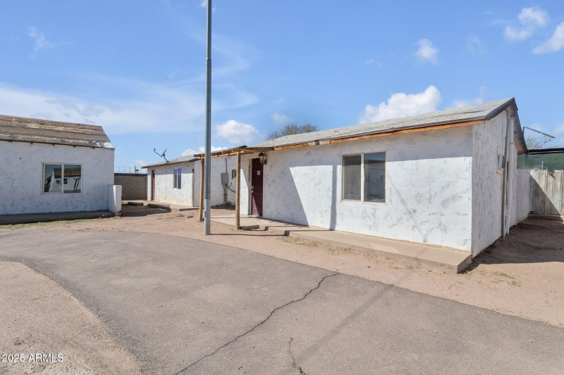 5-web-or-mls-QPT Photo - MEP_5998