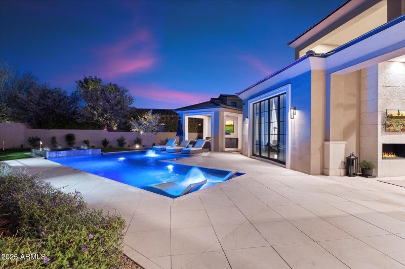 Pool with baja shelf