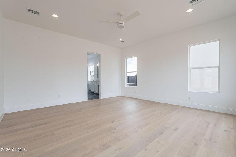 224-web-or-mls-178th-37 (2)