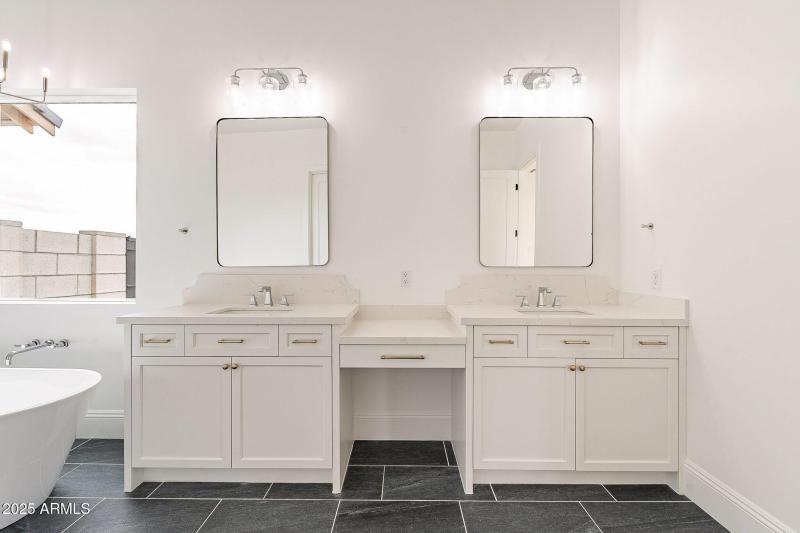 231-web-or-mls-178th-44 (2)