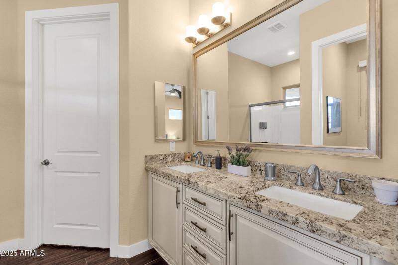 Second en-suite bath