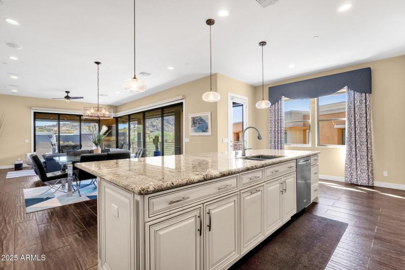 12-web-or-mls-27000-n-alma-school-pkwy-2