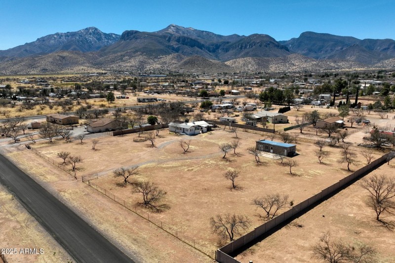 5330 South San Pedro Avenue-051119