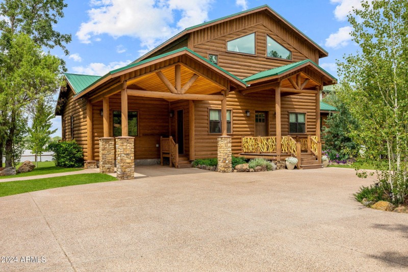 Carpot Leading to Mudroom